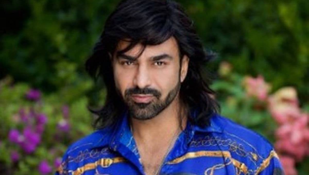 Exhiben a querido actor de Televisa borracho durante función de teatro