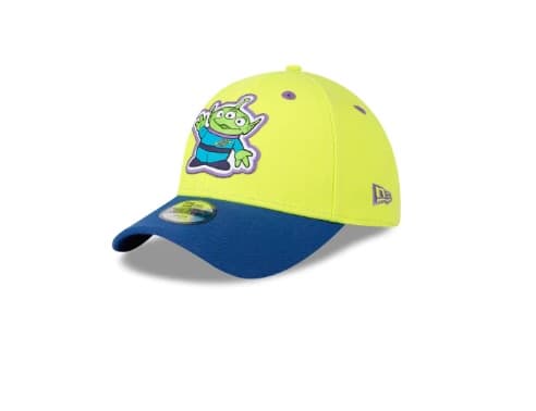 Irás al infinito y más allá con estas gorras de Toy Story