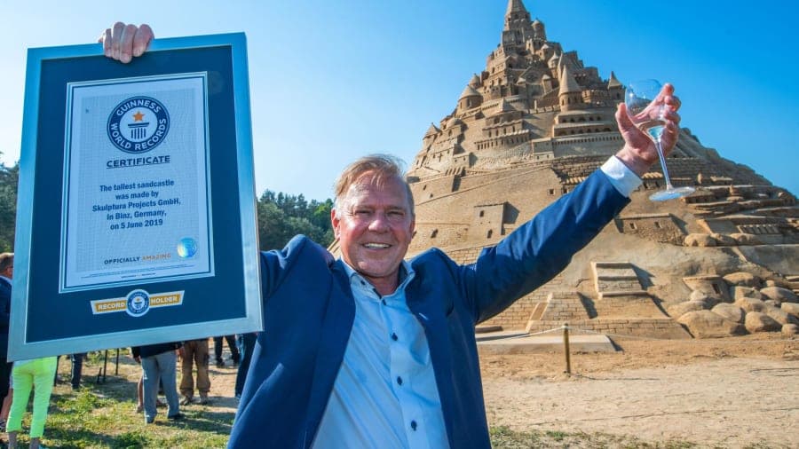 Un castillo de arena en Alemania consigue el récord del más alto