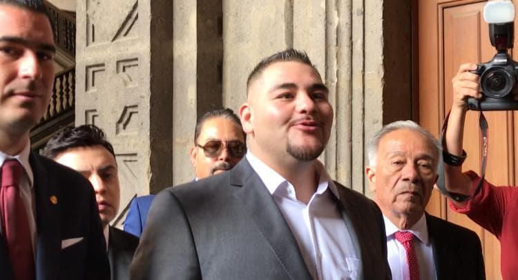 Andy Ruiz se reúne con AMLO en Palacio Nacional