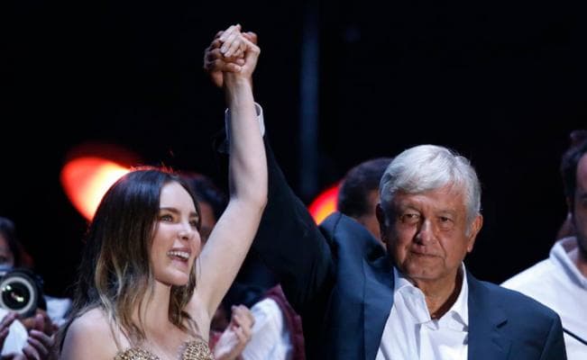 Belinda muestra su apoyo a AMLO: ‘no es Dios’
