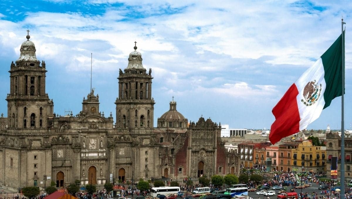 Clima en CDMX hoy 15 de septiembre: ¿A qué hora lloverá en el Zócalo?