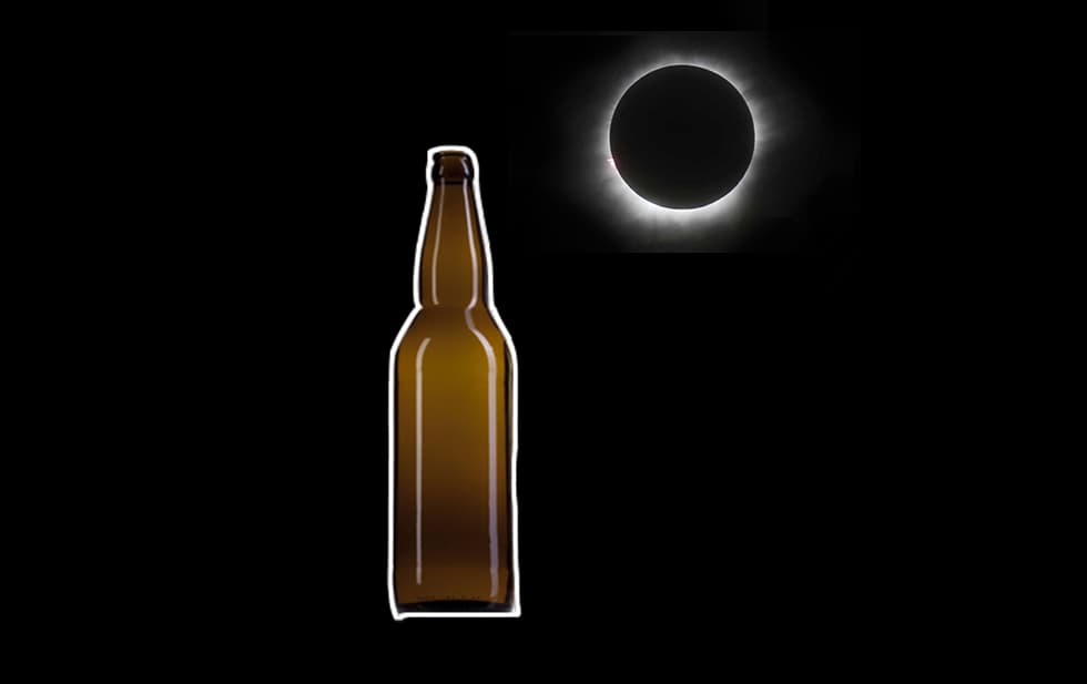 <div>¿Puedo ver el eclipse con una botella de caguama? NO. Aquí unos datos</div>