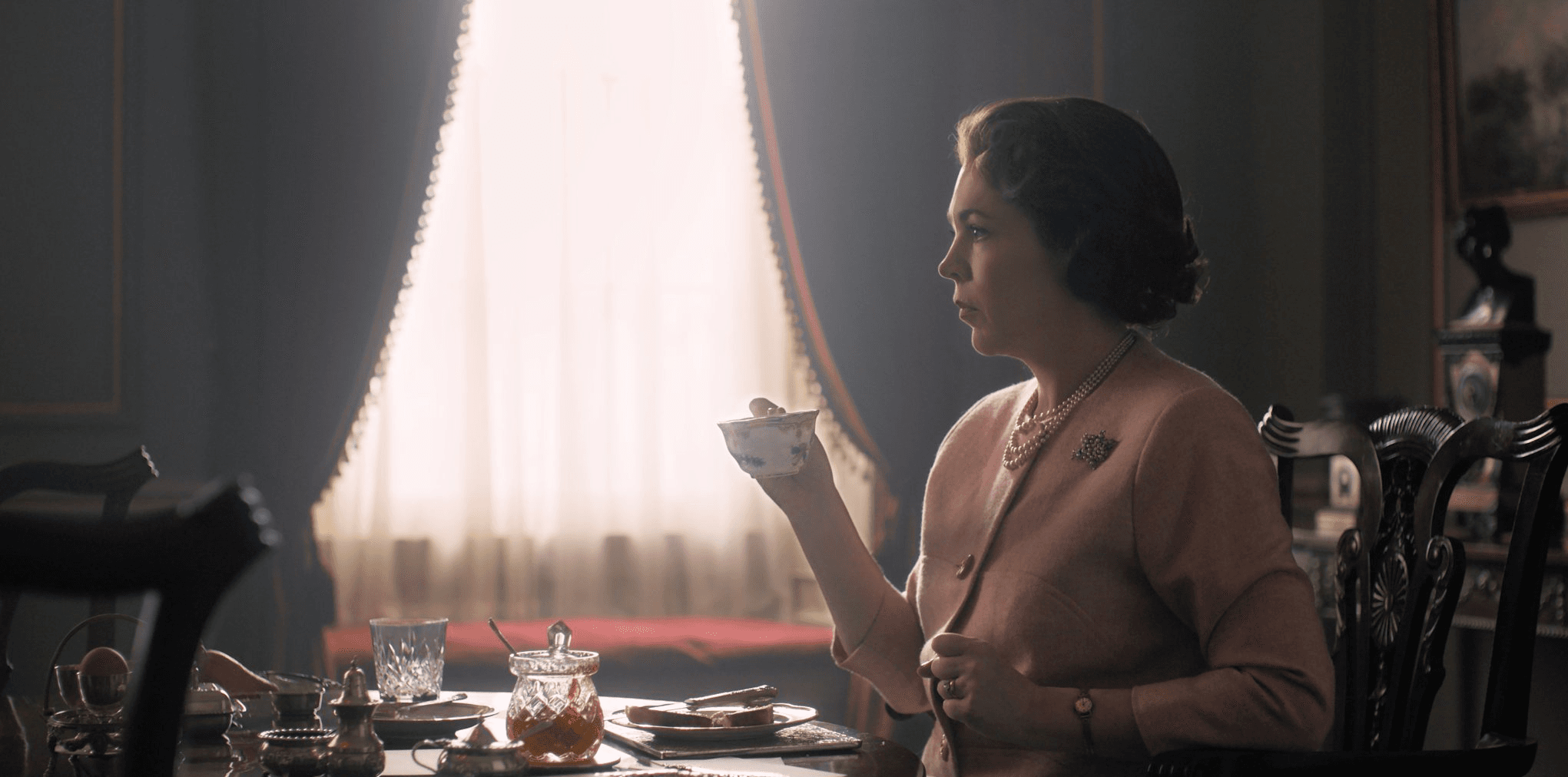 Así se ve Olivia Colman como la reina Isabel II en ‘The Crown’
