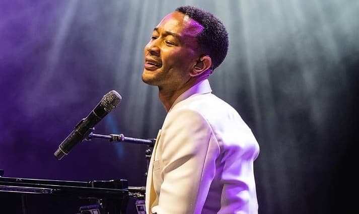 John Legend es considerado el "Hombre vivo más sexy" de 2019