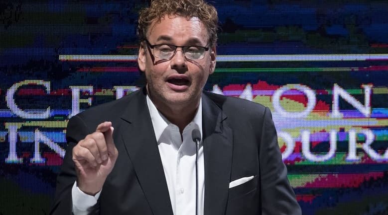 Sí era penal: agreden en redes a David Faitelson por apoyar a Brasil