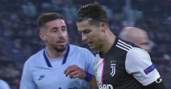 Así se pelearon Cristiano Ronaldo y Héctor Herrera