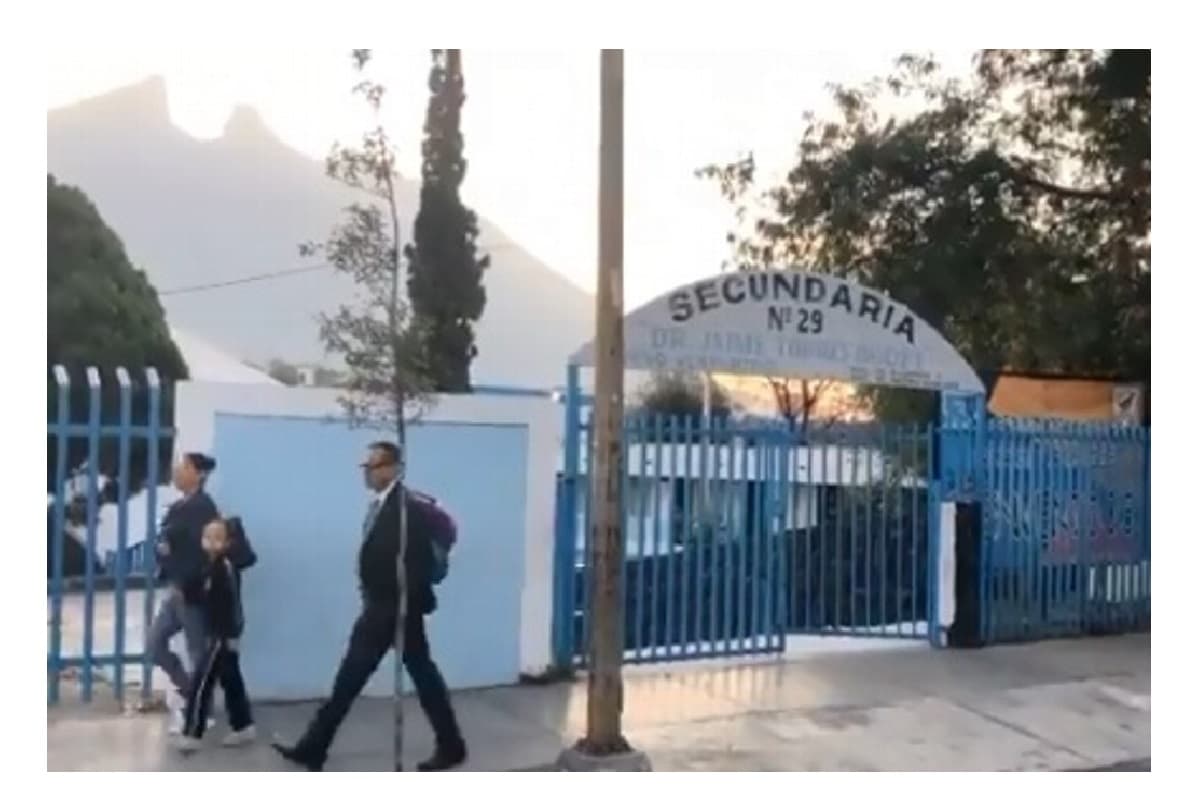 Protección a escuela de Monterrey por amenaza de tiroteo