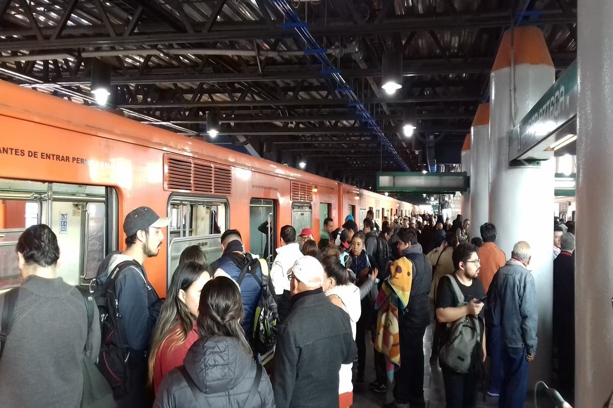 Suicidio provoca caos en la Línea B del Metro