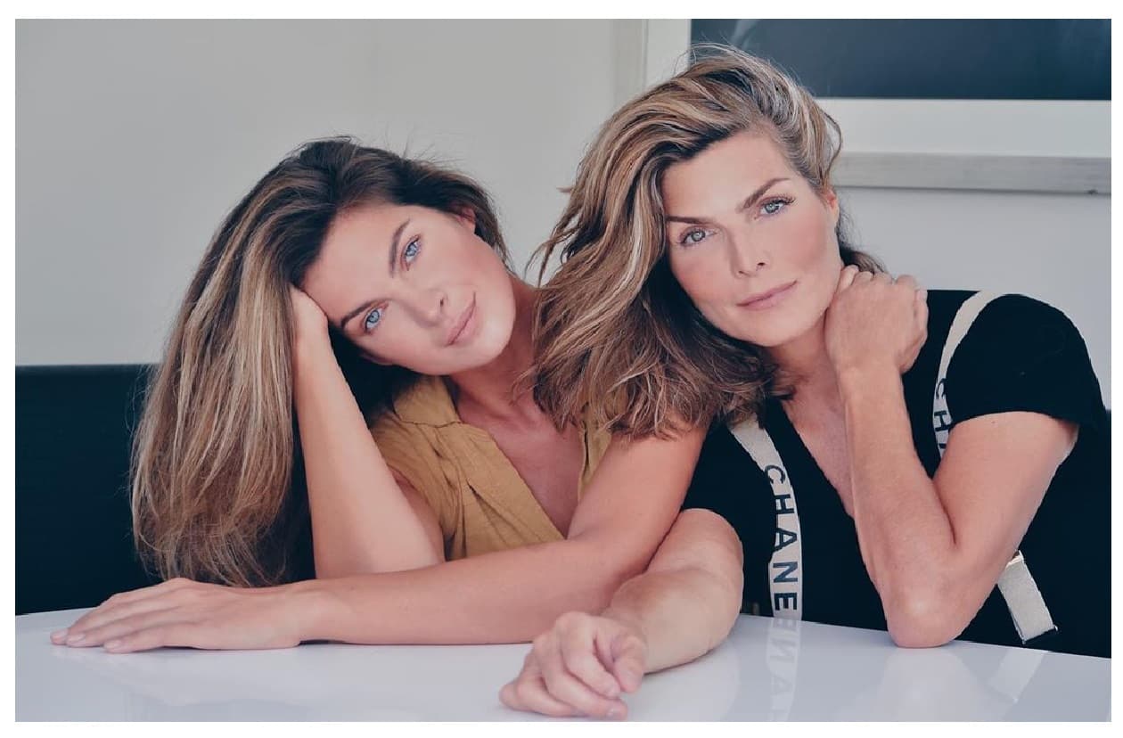 Montserrat Oliver se compromete con su novia Yaya Kosikova