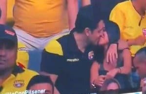 Infiel de la Kiss Cam se defiende en redes y trata de desmentir el video