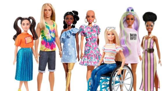 Barbie con vitíligo y prótesis entre su nueva colección