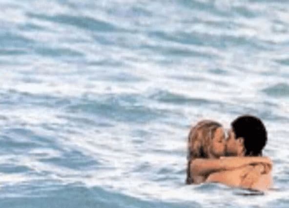 ¿Shakira tiene un romance con un actor mexicano?