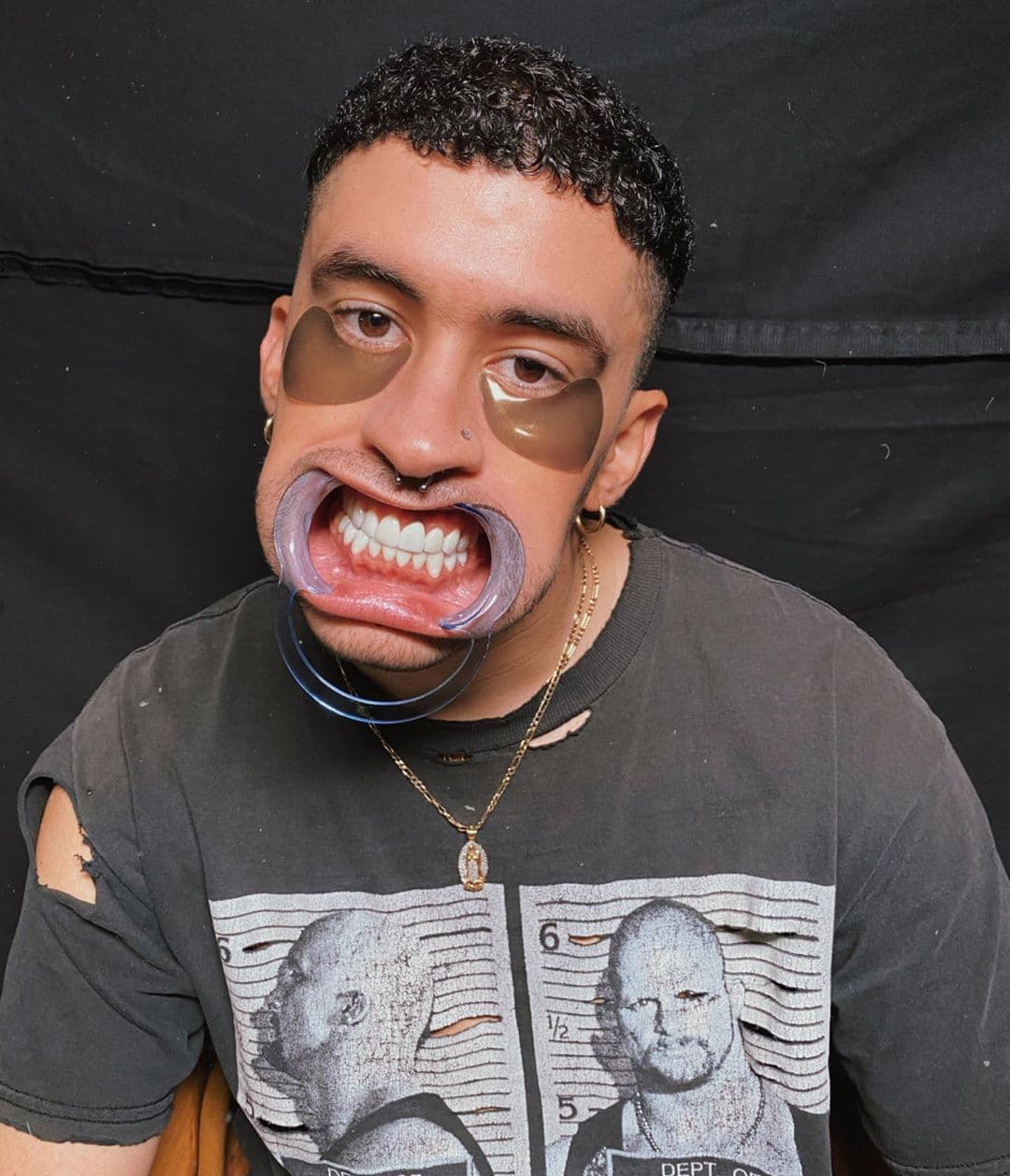 ¿Bad Bunny revela que es bisexual? El cantante alza la voz