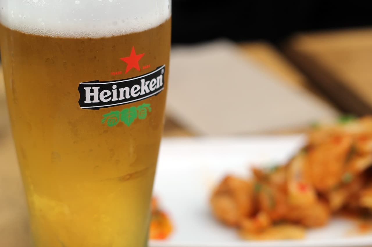 Heineken cesa producción de cerveza en México por coronavirus