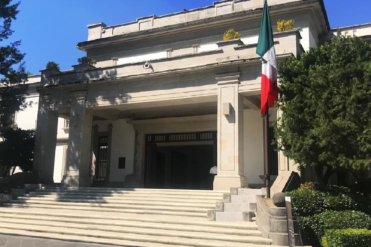 Los Pinos se convertirá en albergue para el personal médico