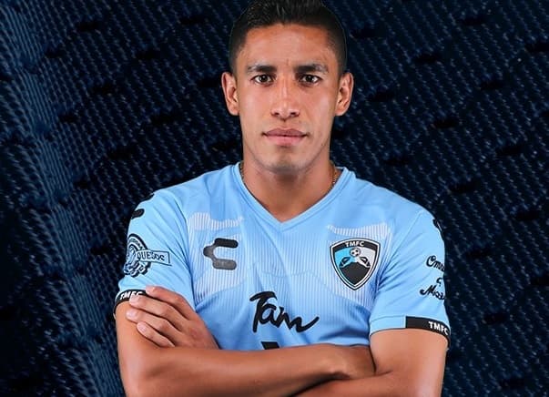 César Bernal, primer futbolista mexicano con coronavirus