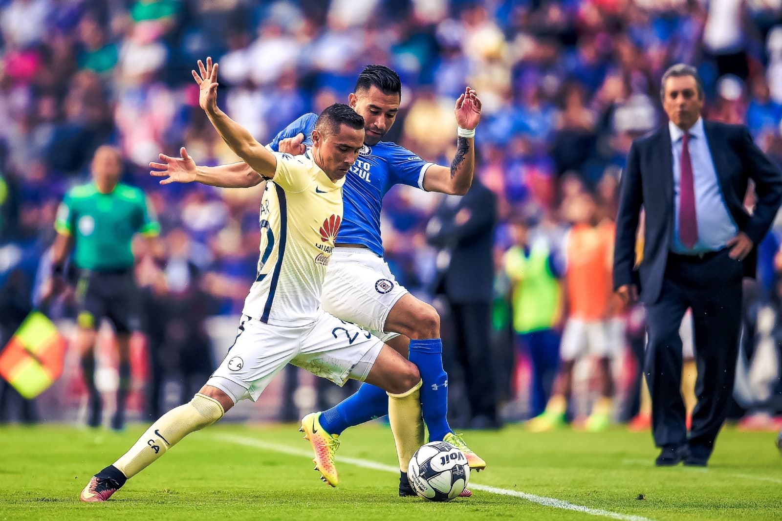 Tensión en la Liga MX, reducción de sueldos por partidos a puerta cerrada