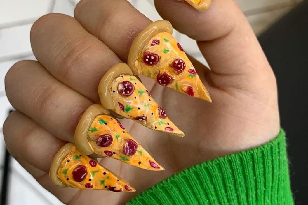 Uñas en forma de pizza: la nueva tendencia viral