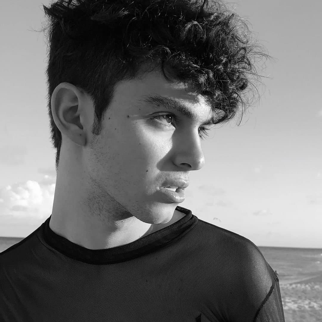 Joaquín Bondoni participa en ‘Love’, el nuevo video de Jesse y Joy