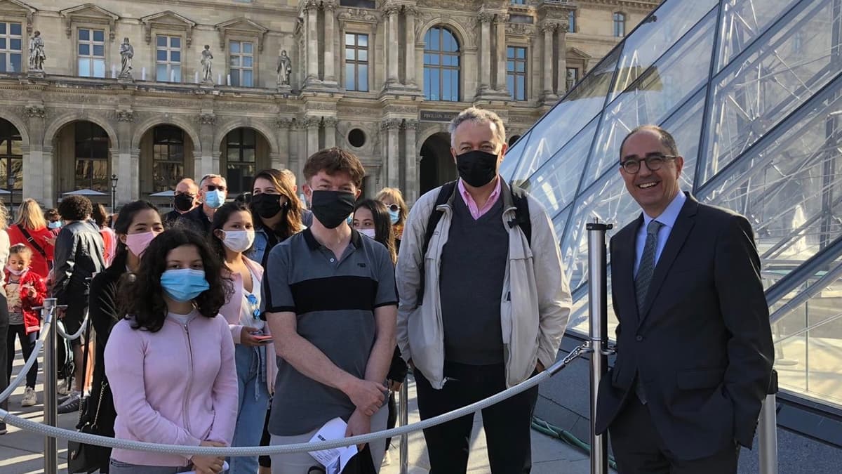 El Museo de Louvre abre sus puertas después de 4 meses (FOTOS)