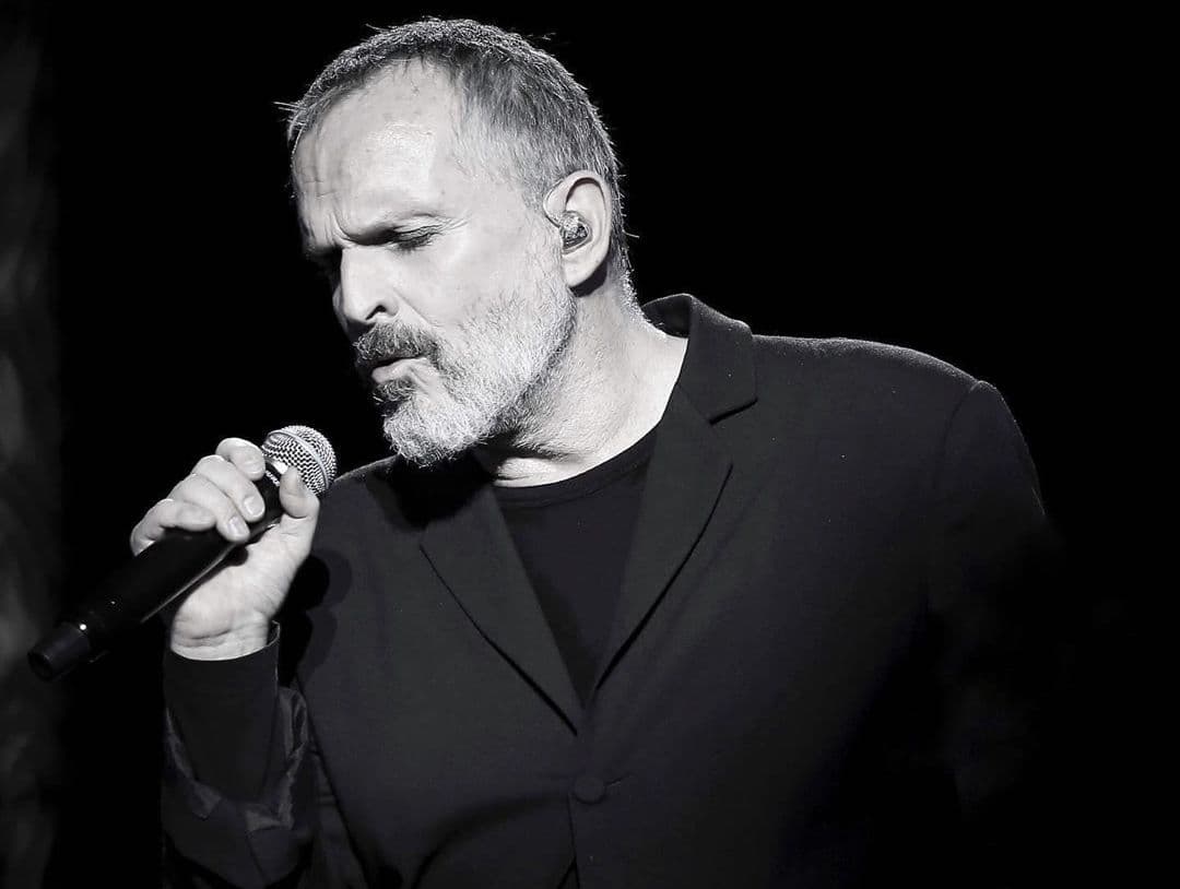 Miguel Bosé se arrepiente de decir que el Covid no existe: Twitter lo castiga