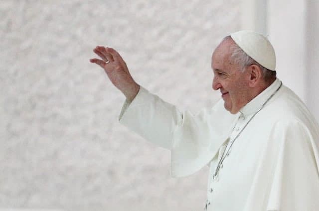 Papa Francisco defiende el matrimonio homosexual
