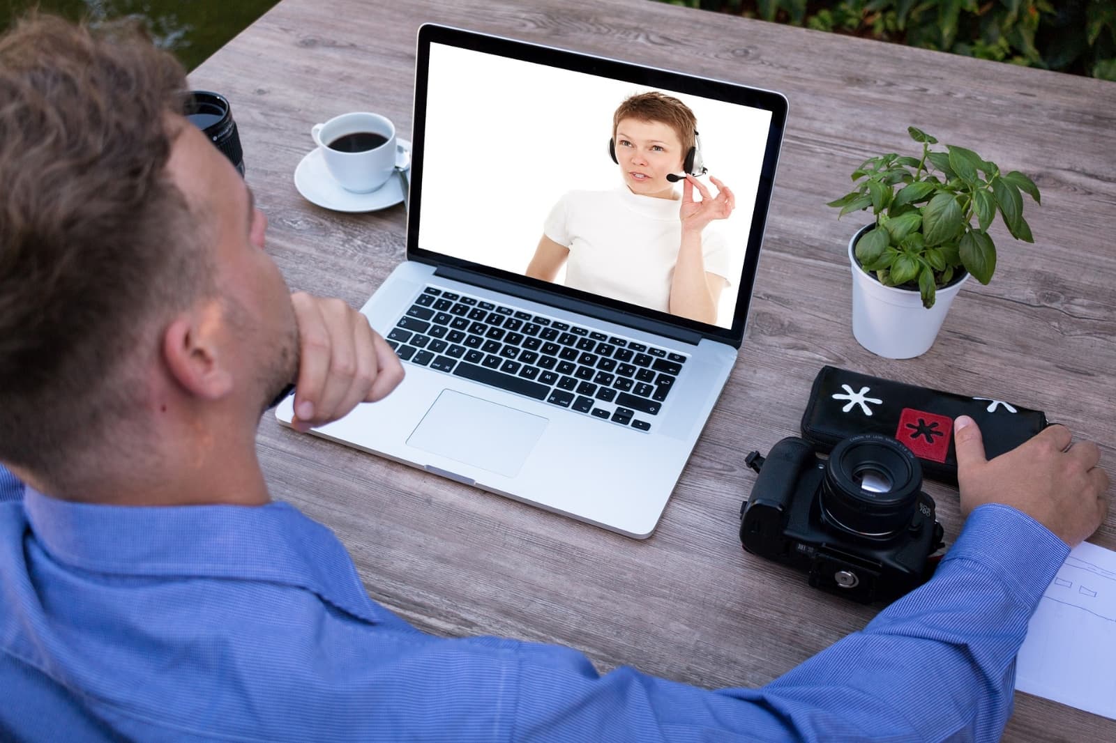 Google Meet: Cómo poner un fondo virtual en la aplicación