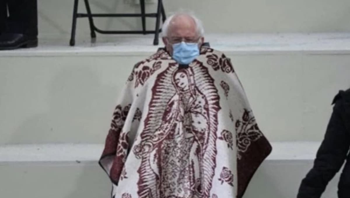 Bernie Sanders sentado en el Capitolio nos representa con divertidos MEMES