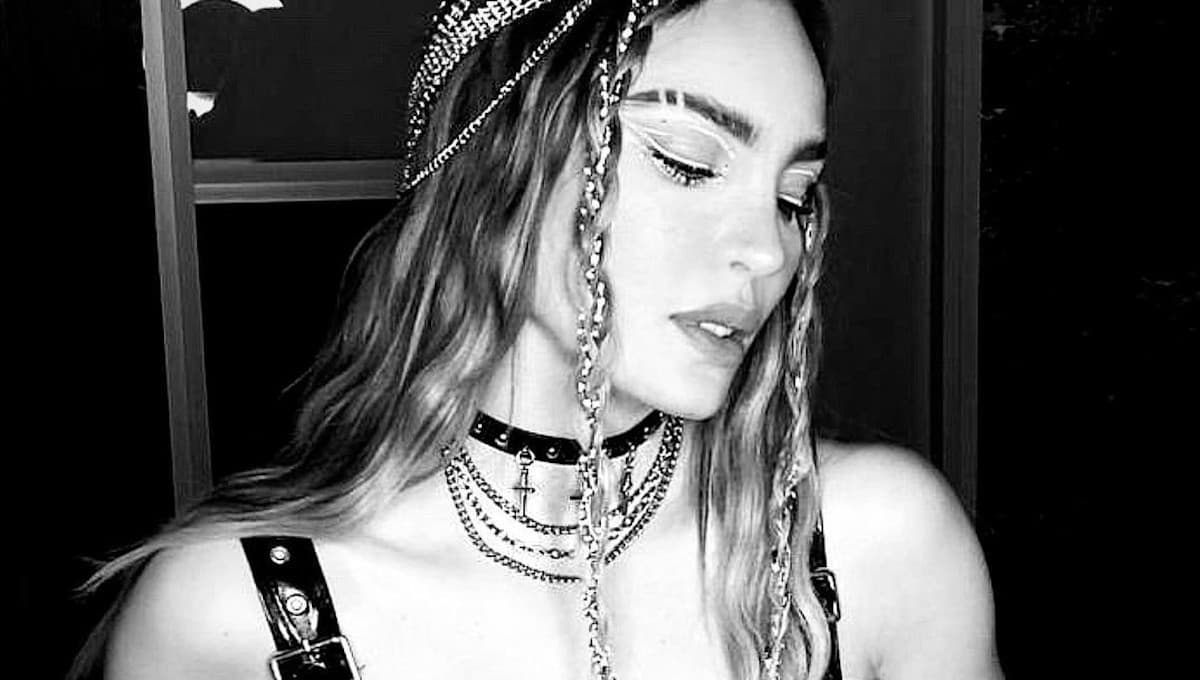 Belinda pone en su lugar a hombre que CRITICÓ su look de Iron Maiden en La Voz Kids
