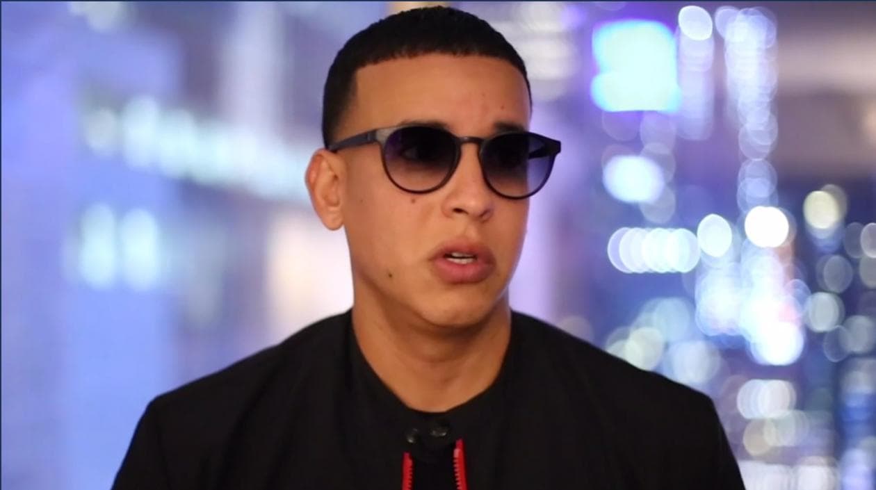 Un ladrón se hizo pasar por Daddy Yankee y le robó 2,3 mdd