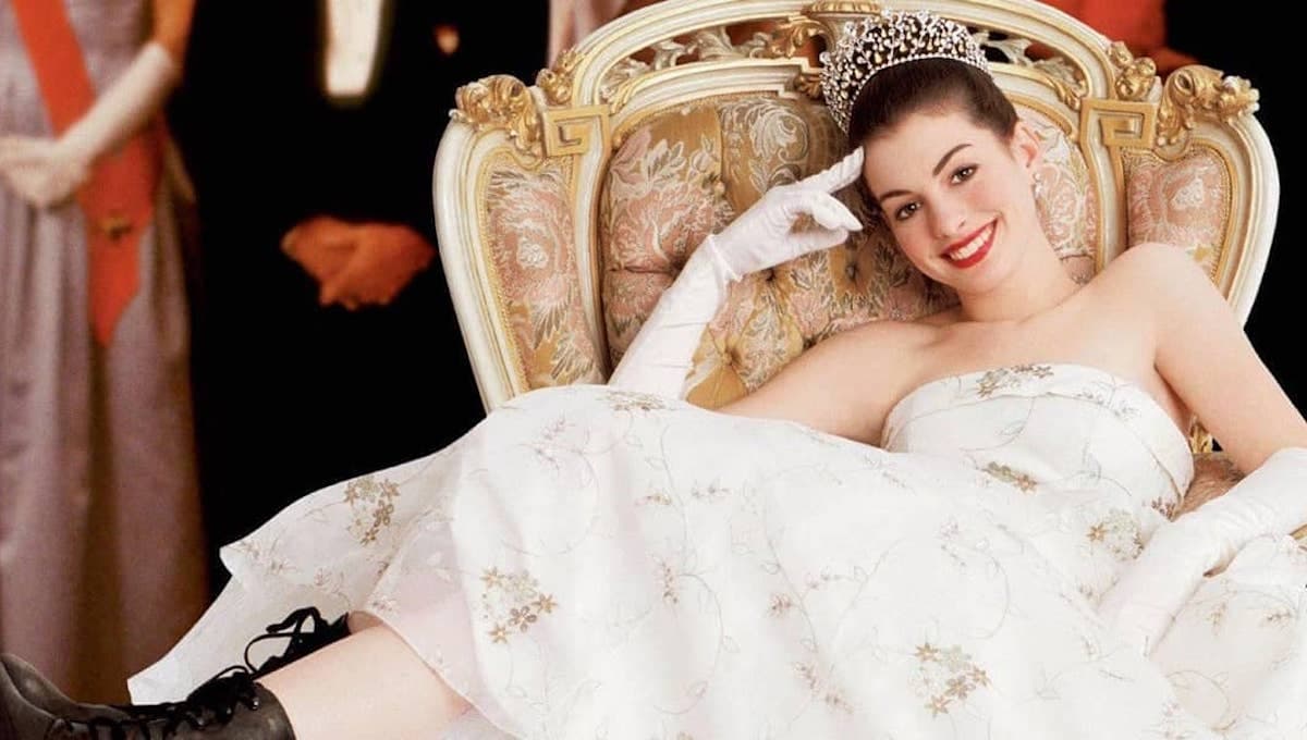 Anne Hathaway celebra los 20 años del estreno de la icónica película de ‘El diario de la princesa’