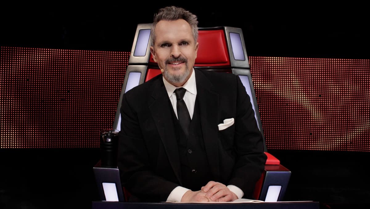 ¿Qué es la disfonía psicógena, el trastorno que casi acaba con la voz de Miguel Bosé?