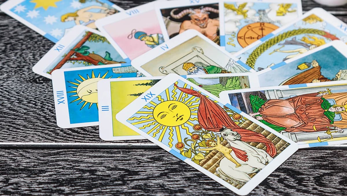 Horóscopos de HOY martes 29 de marzo, ¿qué le depara a tu signo según Mhoni Vidente?