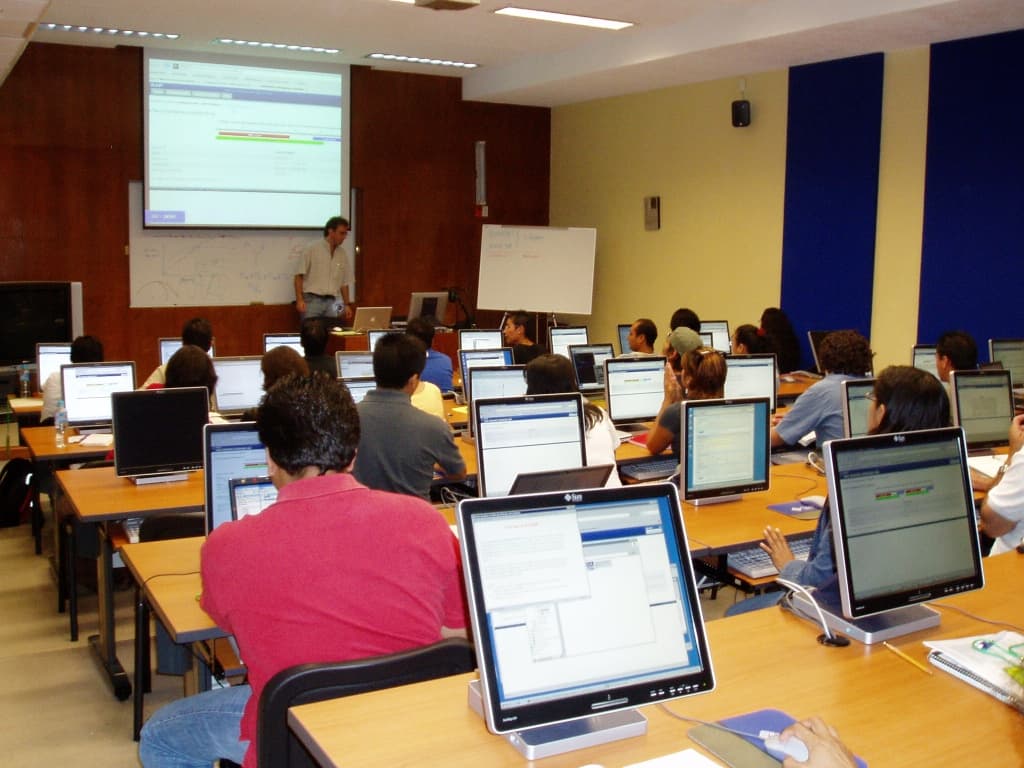Cinco cursos gratis en línea de la UNAM que no te puedes perder
