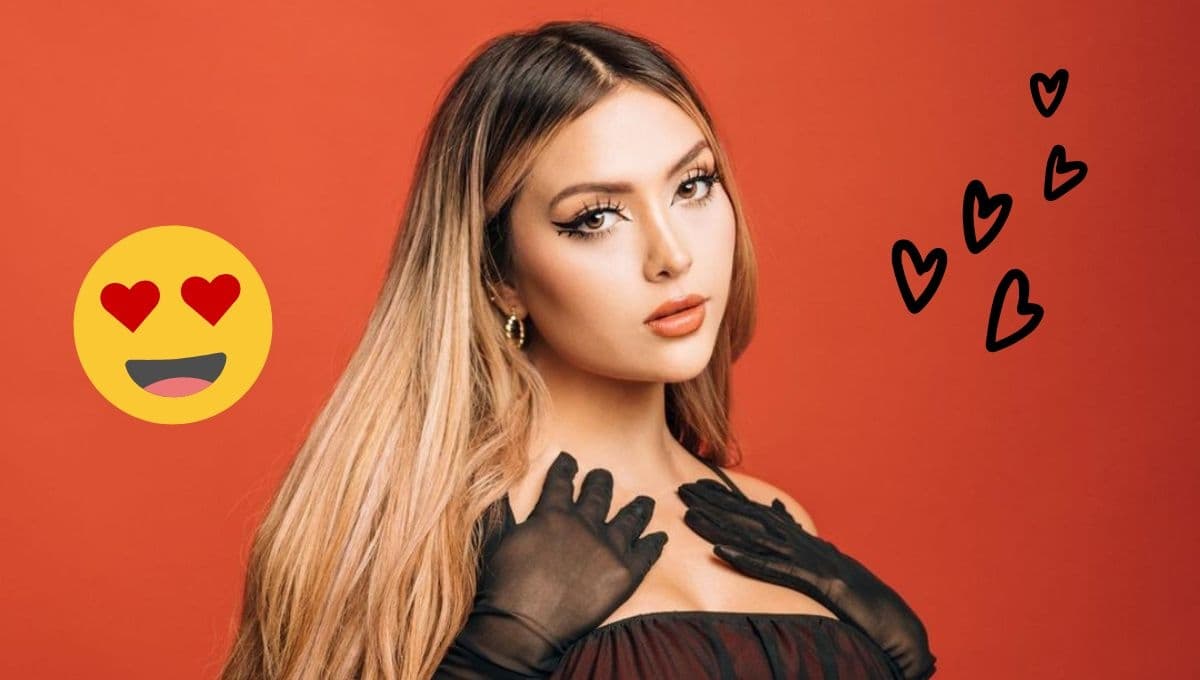 Ari Gameplays ENAMORA con vestido escotado desde los Premios Esland 2023