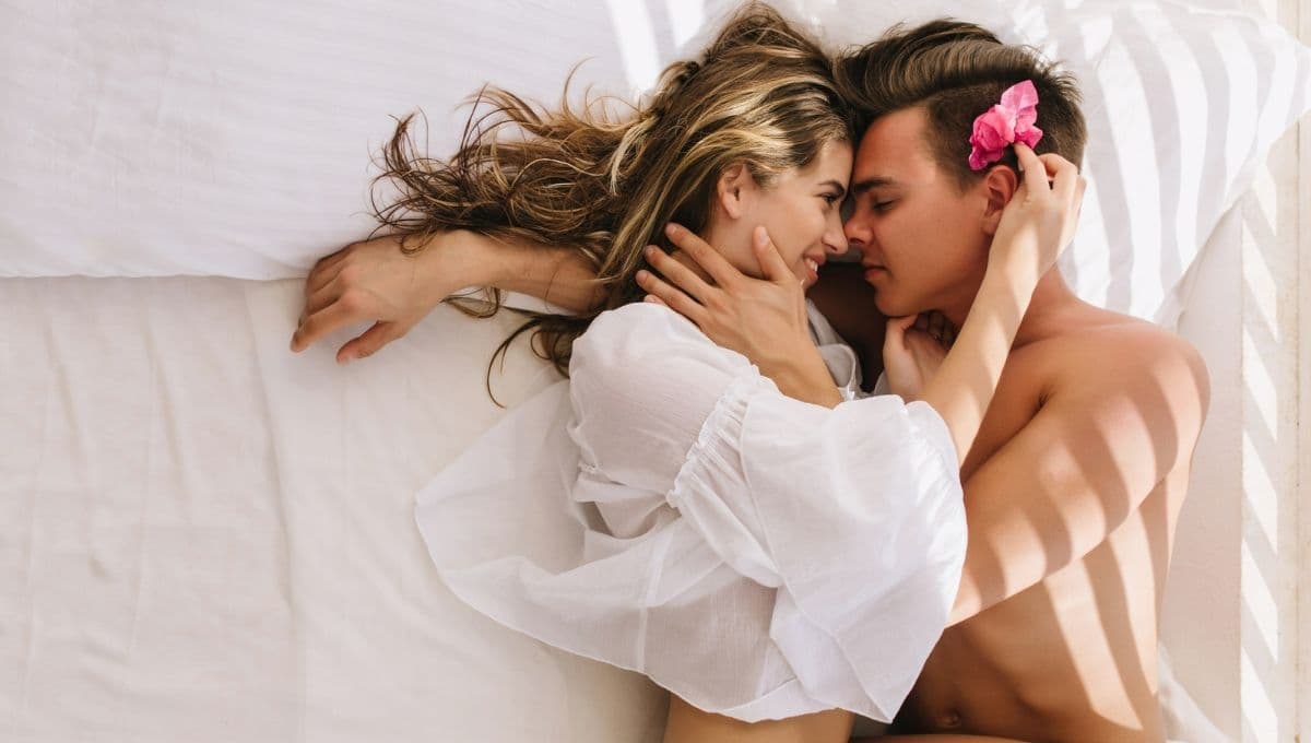 ¿Qué signo es compatible con Sagitario en la cama?