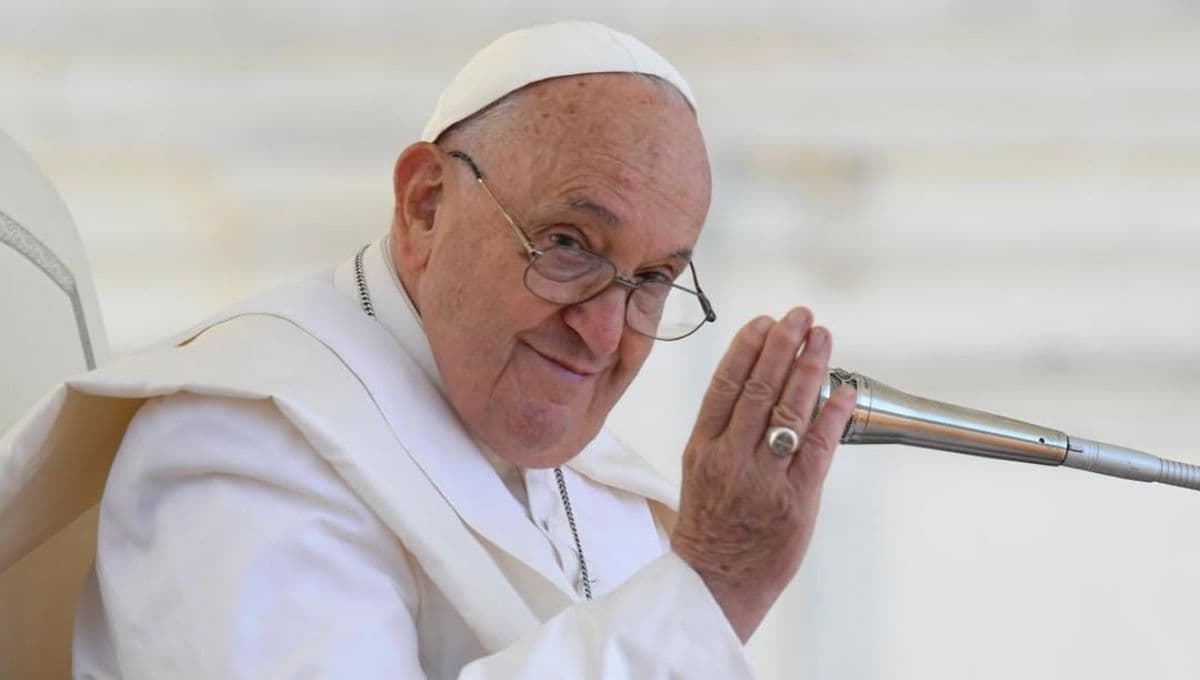 El Vaticano publica las primeras FOTOS del féretro del Papa Francisco