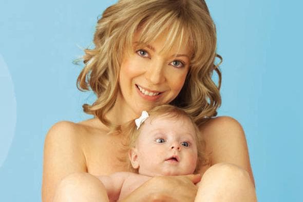 Ella es Constanza, la hija de Edith González y Santiago Creel