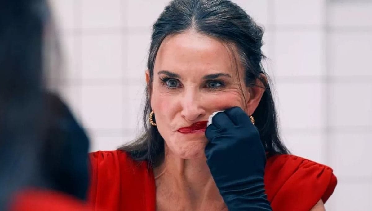‘La Sustancia’: reparto, sinopsis, crítica y dónde ver la película de terror de Demi Moore