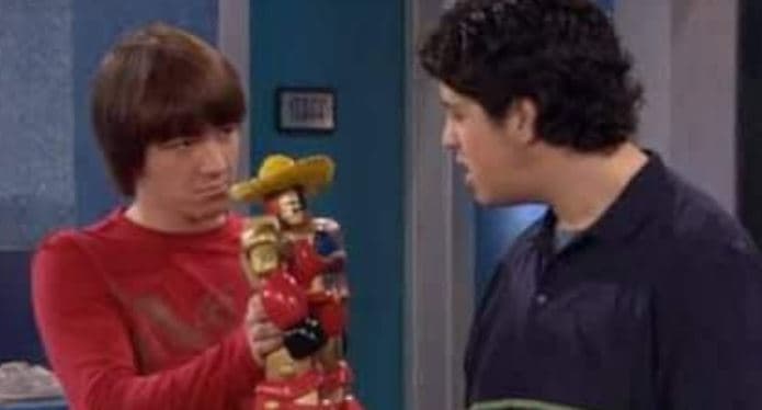 Drake Bell cambia de idioma en redes y surgen memes