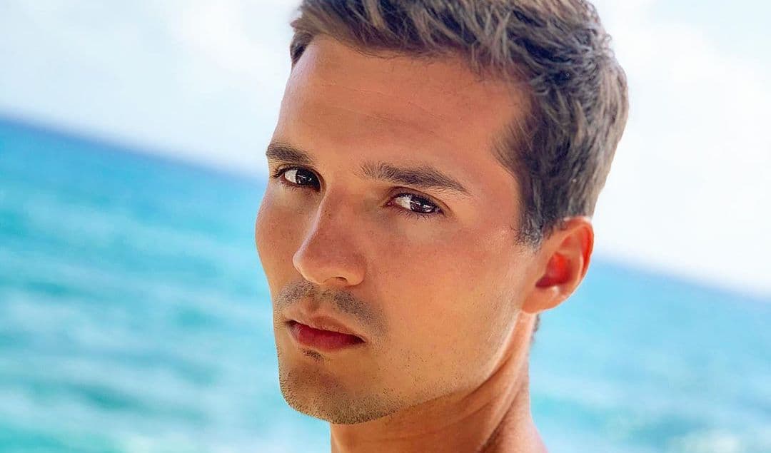 Memo Aponte es acusado de abuso sexual y usuarios lo atacan