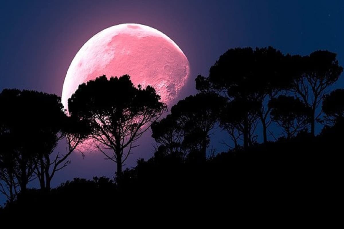 Rituales para aprovechar los efectos de la super luna rosa