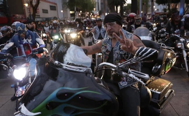 Carlos Trejo arma fiesta clandestina en la Casa de Cañitas