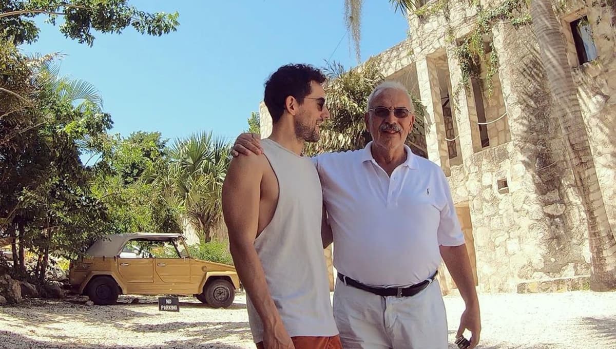 Luis Gerardo Méndez revela la muerte de su padre y alerta sobre Ómicron