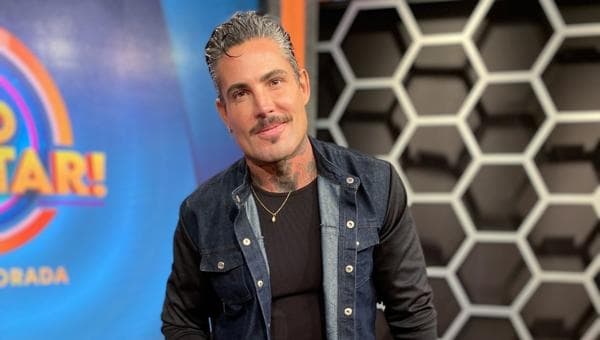 Quiero Cantar: Adrián Cue y Jorge Romano PELEAN en vivo, quieren al actor FUERA del reality
