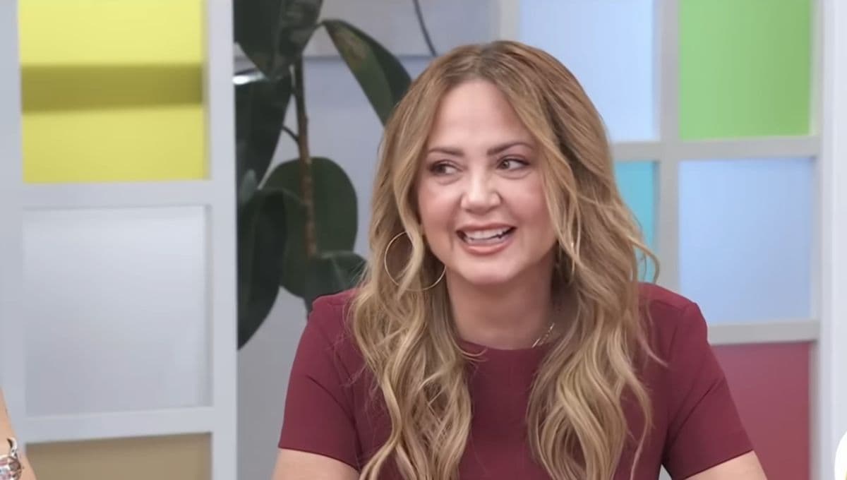 Andrea Legarreta reacciona a sus escenas con Fernando Colunga