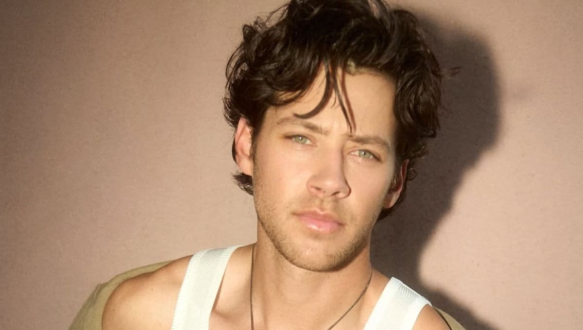 Edad estatura y pareja de Matt Cornett actor de Every Year After